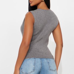 Look Closer Hardware Vest - Charcoal